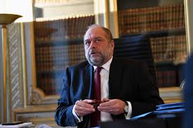 Fabrice burgaud, costume et cravate sombres, s'est refusé à tout commentaire à son arrivée. Eric Dupond Moretti Ministre De La Justice Des Choses Ont Bouge Depuis L Affaire D Outreau