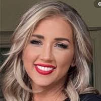 Kimberly Carlton's Instagram, Twitter & Facebook