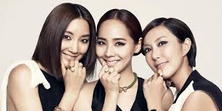 Bada Jokes That Eugene Got Pregnant Because She Planned It For S E S 20th Anniversary 20th Anniversary Variety Show Girl Group