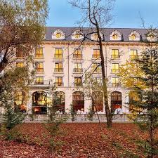 Grand hotel sofianu is situated in zavoi park, in ramnicu valcea and it is the only art museum hotel in romania, having a collection of over 1.000 works of art. Grand Hotel Sofianu Ramnicu Valcea Revngo Com