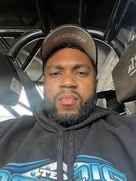 Feels good to be back in the driver's seat. Ready to go rounds today !