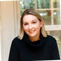 Andrea Irving's Instagram, Twitter & Facebook