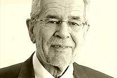 Bundespräsident alexander van der bellen sah sich dazu veranlasst, zur causa stellung zu beziehen, da es um einen sachverhalt geht, den es in dieser form in unserem land noch nicht gegeben hat. Alexander Van Der Bellen 1944 Geboren Am