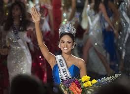 Andrea meza from mexico was crowned miss universe 2020 this week, and while many were happy for her, there were people who said miss peru janick maceta del castillo deserved to win instead. Hd Wallpaper Miss Colombia Olivia Jordan Pia Wurtzbach Miss Usa Miss Universe 2015 Wallpaper Flare