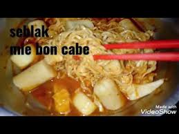 Cara membuat seblak mie kuah pedas : Seblak Mie Kuah Pedas Resep Seblak Mie Instan Youtube