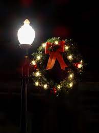 Shop wayfair for the best christmas lamp post decoration. Lighted Christmas Wreath On Lamppost Photograph By Cynthia Woods