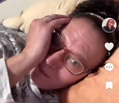 Those eyes are not crying tears : r/DaniMarina