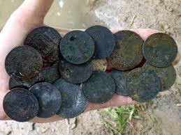 You will find there is a different sound for each object. A Fistful Of Dollars My Silver Coin Treasure Metal Detector Metal Detecting Coins