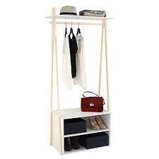 Douceur Et Scandinavie Sont Au Rendez Vous Avec Ce Portant Cette Penderie Pratique Et Esthetique Saura S Adapte Penderie Portant Vetement Bois Penderie Mobile