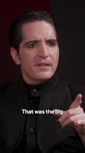 I saw the left and right hand thing after someone here mentioned it!!