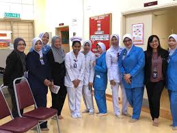 In line with this, the low risk birthing centre (lrbc) or pusat bersalin berisiko rendah (pbbr) was established by the government to help reduce the problem of overcrowded obstetric facilities in government hospitals. O Xrhsths Kkmalaysia Sto Twitter Pusat Bersalin Berisiko Rendah Di Putrajaya