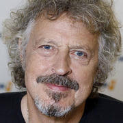 He founded the kölsch speaking rock group bap at the end of the 1970s. Wolfgang Niedecken Zwei Schlaganfalle