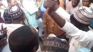 Free majalasin abdullahi sirrin fatahi kenan na unguwar bachirawa kashi 1 mp3. Sabon Majalasinabdullahi Sirrin Fatahi Kenan Youtube