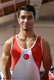 Ferhat arıcan, avrupa erkekler artistik jimnastik şampiyonası'nda paralel bar aletinde altın madalya kazanmıştı. Ferhat Arican Dunya Cimnastik Literaturu Ne Kendi Adina Tescilli Uc Hareket Kazandirdi