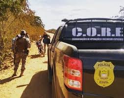 O amazonas é hoje um dos estados mais miscigenados do país, graças ao atrativo da zfm entre as décadas de 90/2010. Suspeito De Matar Professor Com Cinco Tiros E Preso Durante Operacao Policial No Sul Do Piaui Piaui G1