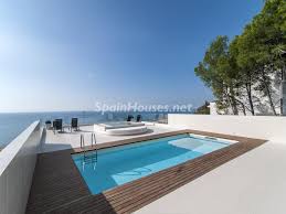 Introduzca su correo electrónico para poder recibir todos los anuncios inmobiliarios. Casa Minimalista Transparente Diafana Y Abierta Al Mar En Castelldefels Barcelona Noticias Spainhouses Net