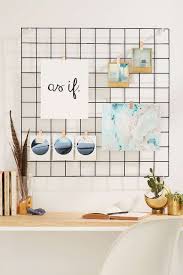 Pour décorer discrètement vos murs et gagner de la place au. Wire Wall Grid Urban Outfitters Raumideen Diy Wohnheimzimmer Einrichten Selbstgemachte Zimmerdeko
