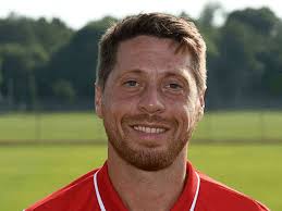 F95-Legende „Lumpi“ Lambertz teilt sein Glück