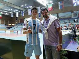 He was created to sonia escher and hugo conte and offers two sisters. Hugo Conte Un Campeon Que No Perdio La Esencia Por Que Vas A Cambiar Porque Le Pegaste Bien A La Pelota Noticias Elentrerios Com