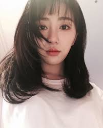 Former aoa member mina writes a handwritten letter and apologizes for breaking her promise to get off social media. Mr4qttg Tdon M