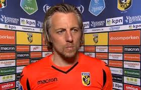 Formado no twente, remko pasveer fez toda a carreira nos países baixos, onde representou heracles almelo, go ahead eagles, psv e vitesse. Zoontje Van Overmars Stuurde Vitesse Doelman Pasveer Een Appje Ajax1 Nl