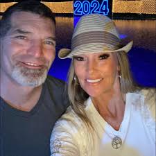 I love my Bengals but mannnnnnn 😅 these season ticket gifts could be a  little bit better….