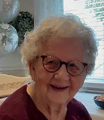 Cécile Deschatelets Obituary