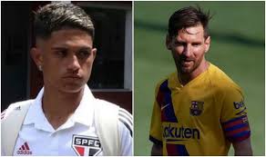 England fans boo and applaud as team take the knee ahead of euro 2020 clash with croatia. Barcelona Announce Transfer Done Deal For Brazilian Winger Who Has 270m Release Clause Football Sport Express Co Uk