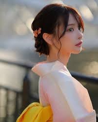 Kana Momonogi (Eng ver.) (@peachkana_mmng) • Instagram photos and videos