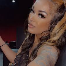 Tianna Holmes in people