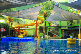 Lazwardy Journal Bersantai Di Tengah Kota Kura Kura Waterpark
