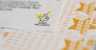 La française des jeux dote donc la cagnotte de l'euromillions de vendredi prochain de 139 millions d'euros. Resultats Euromillions Du Mardi 1er Septembre Les Numeros Gagnants Du Tirage Au Sort De 139 Millions De Livres Sterling Et Du Thunderball Fr24 News France