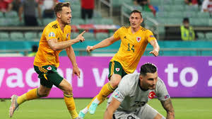 Italy coming close to scoring a second, with pessina and verratti again involved. Oficgyufywpnvm