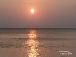 Selain dapat menikmati indahnya pantai berpasir putih ini, kita juga akan. Kenalkan Ini Pantai Momong Favorit Warga Aceh