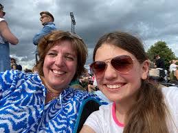 Emma Taplin's Instagram, Twitter & Facebook