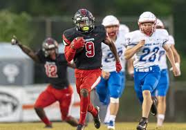 All 130 teams play a college football regular season schedule of 12 games. Aliquippa S Vernon Redd To Follow In His Coach S Footsteps Pittsburgh Post Gazette