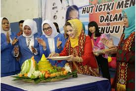 We did not find results for: Bunda Paud Ibu Yustin Ficardo Hadiri Hut Igtki Pgri Ke 66 Blk Way Abung Disnaker Provinsi Lampung