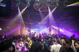 Kl tower or also known as menara kuala lumpur, the tallest telecommunication tower in south east asia & the 7th tallest in the world, was built to improve the quality of telecommunications and broadcasting transmissions. Play Club At The Roof Best Nightclub In Kuala Lumpur Travelvui