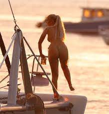 Love Island's Molly-Mae goes topless as she sunbathes in a white thong in  Barbados – The Irish Sun | The Irish Sun