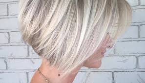 Tagli capelli medi scalati 2017: Capelli 10 Look Originali E Classici Per Sembrare Subito Piu Giovani