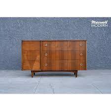 1960s Mid Century Modern Diamond Inlay Walnut Credenza Chairish Credenza Mid Century Modern Design Storage Credenza