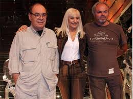 Spesso infatti la carrà è stata accusata di prediligere la carriera alla famiglia. Raffaella Carra Tra Gianni Boncompagni E Sergio Japino I Grandi Amori Della Showgirl Corriere It