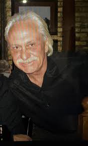 On behalf of the Edison Park Chamber of Commerce, it is with an extremely  heavy heart that we inform our Members and the Edison Park community of  Alex Elliott's passing. Alex was