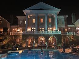 The Carrington Manor Is Located In Swanee Ga Only The Exteriors Are Shot At The Real House Everything Else Is Shot At The Stu Carrington Girl House Mansions