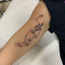 Leave this tool up and watch our countdown to the daily fortnite shop update! Skateboarding Skeleton By Andi Fitzpatrick At Studio 13 In Fort Wayne In Tattoos
