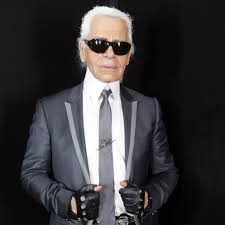 Maybe you would like to learn more about one of these? Karl Lagerfeld Possedait Plus De 1000 Chemises Blanches Similaires Elle