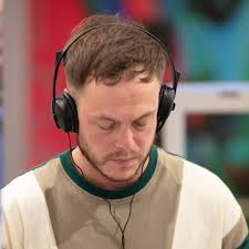 Stream Gary Bellamy music