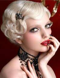 Impossible de faire l'impasse sur la coupe wavy pour un total look réussi. Coiffure Vintage Cheveux Courts Coiffure Vintage Nos Plus Belles Inspirations Pour Un Look Glamour Elle