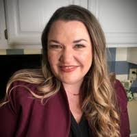 Sarah Eades's Instagram, Twitter & Facebook