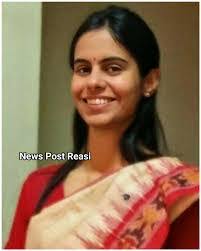 Nidhi Malik's Instagram, Twitter & Facebook